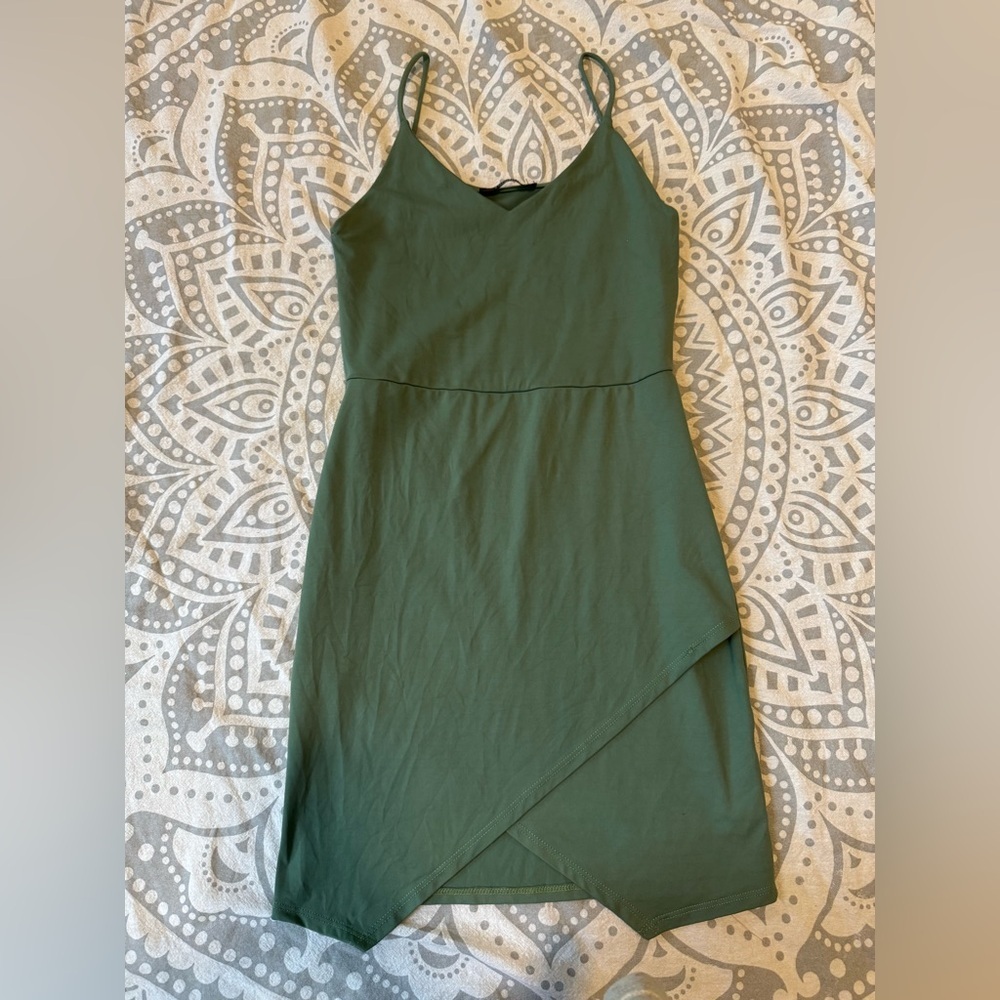 Green crossover mini dress